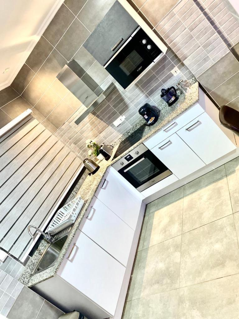 Luxury Suites Chester One 达喀尔 外观 照片