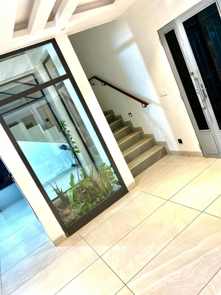 Luxury Suites Chester One 达喀尔 外观 照片