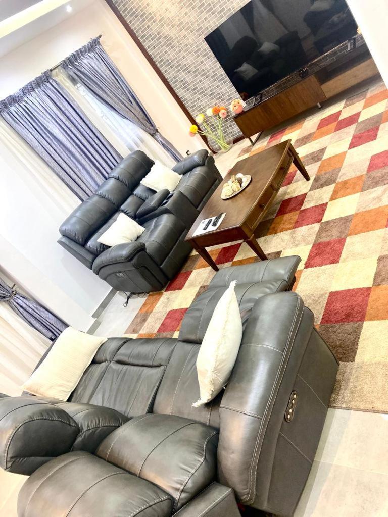 Luxury Suites Chester One 达喀尔 外观 照片